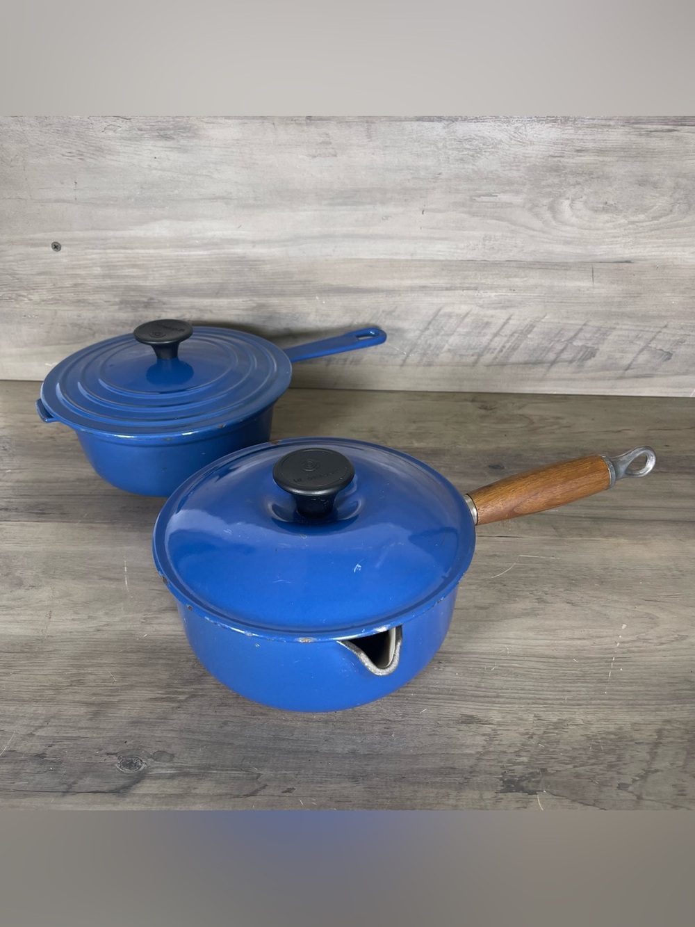 Le Creuset Marseille Pair of Blue Saucepans W/ Lids 18 Wood Handle Spout